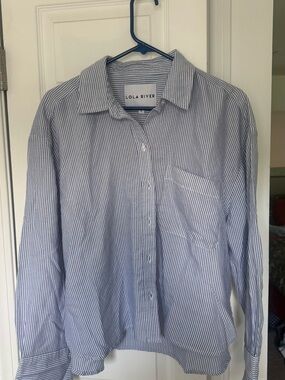 Women’s Cropped Blue & White Stripe Button-Up Shirt